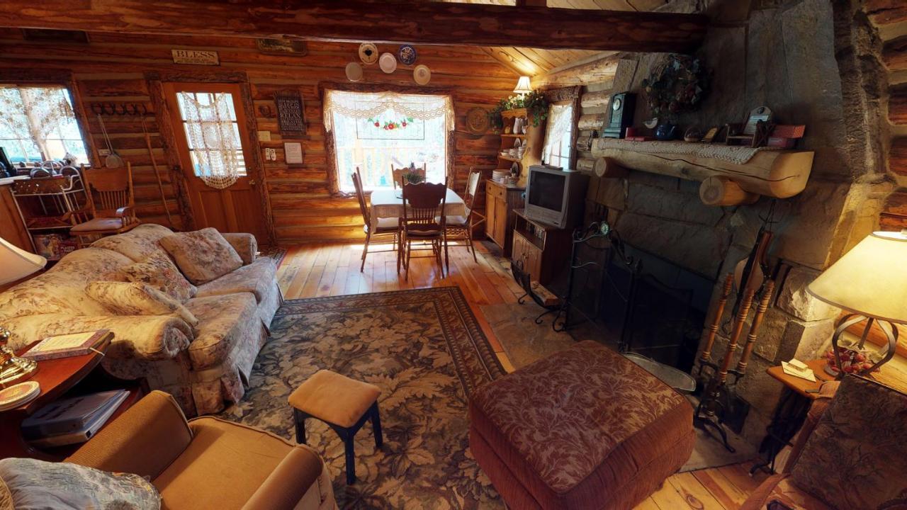 Cabin By The Creek With High Speed Wifi Ред-Ривер Экстерьер фото