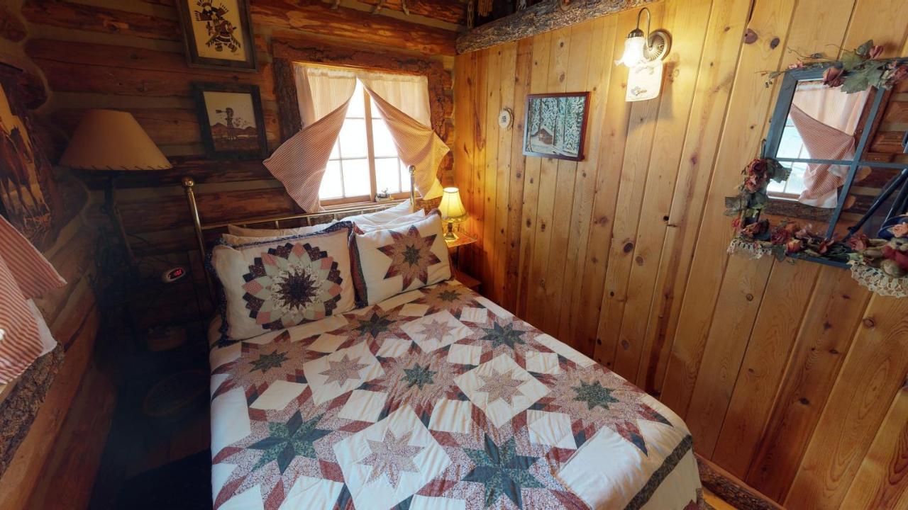 Cabin By The Creek With High Speed Wifi Ред-Ривер Экстерьер фото