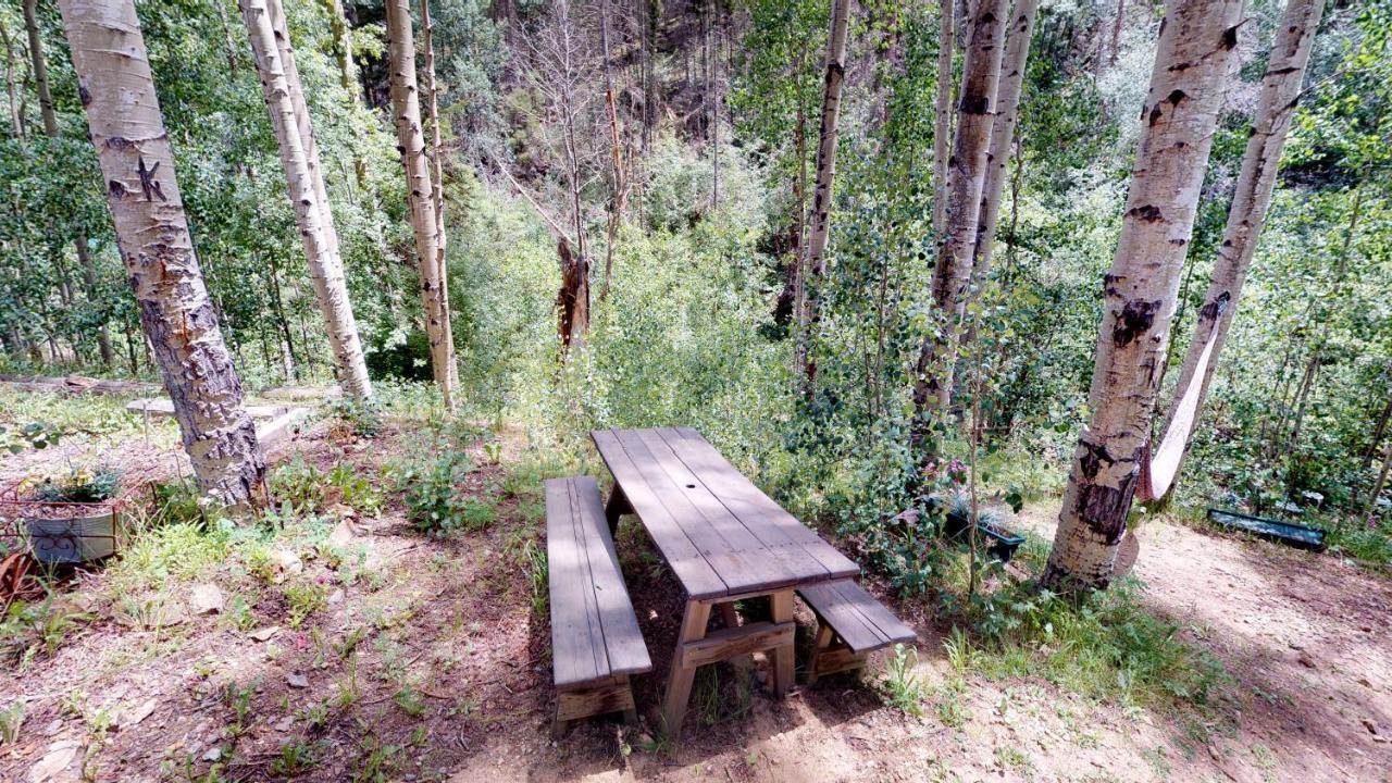 Cabin By The Creek With High Speed Wifi Ред-Ривер Экстерьер фото